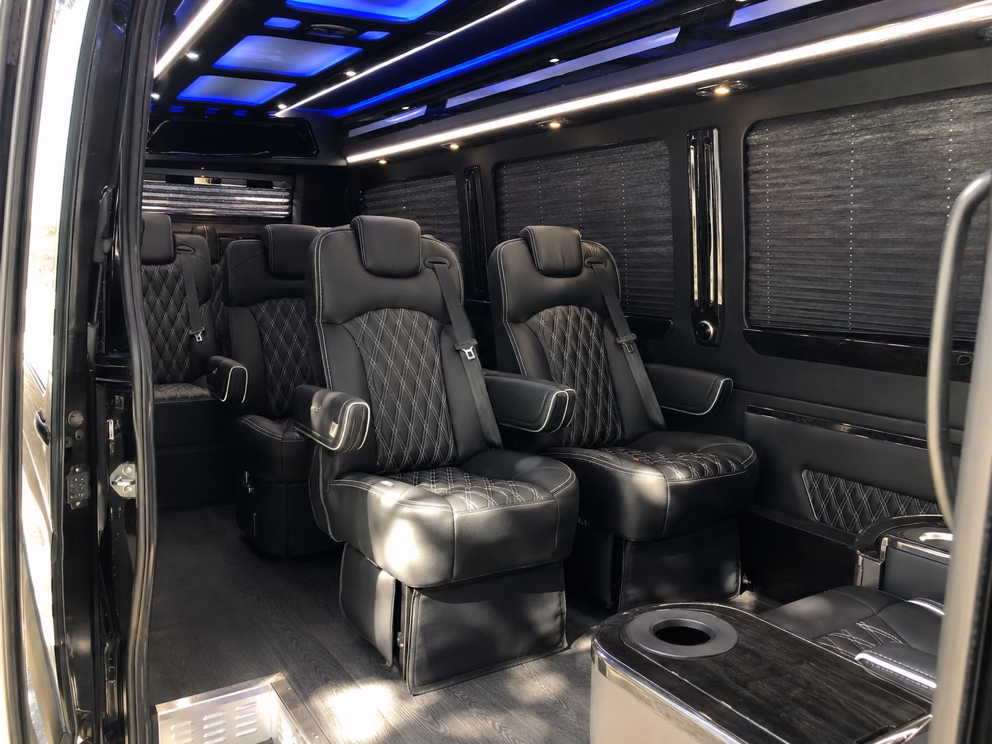 eagle mountain airport transportation onboard seating