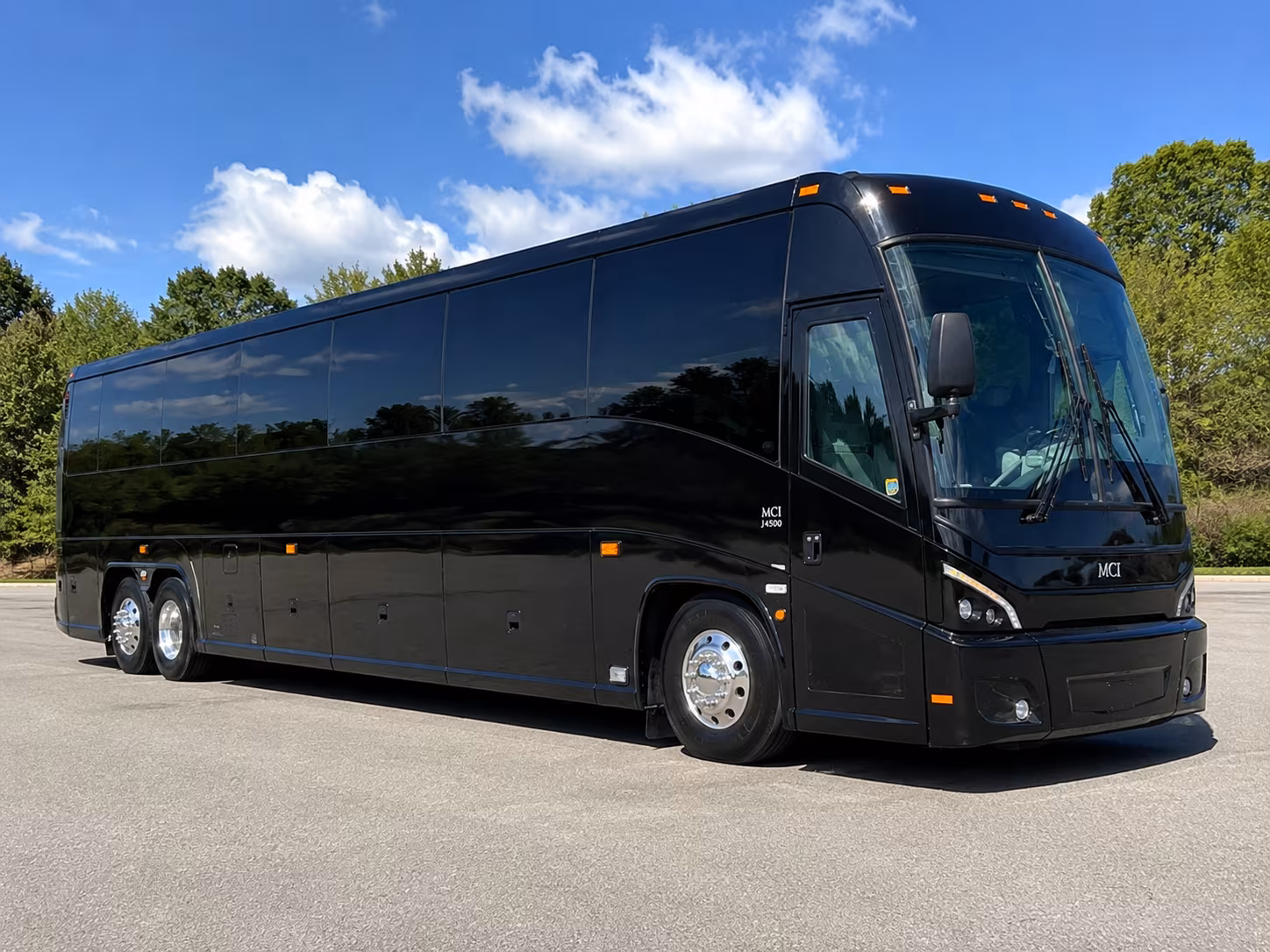 eaglemountaincharterbuscompany com lets you compare every bus type for government and military missions in eagle mountain