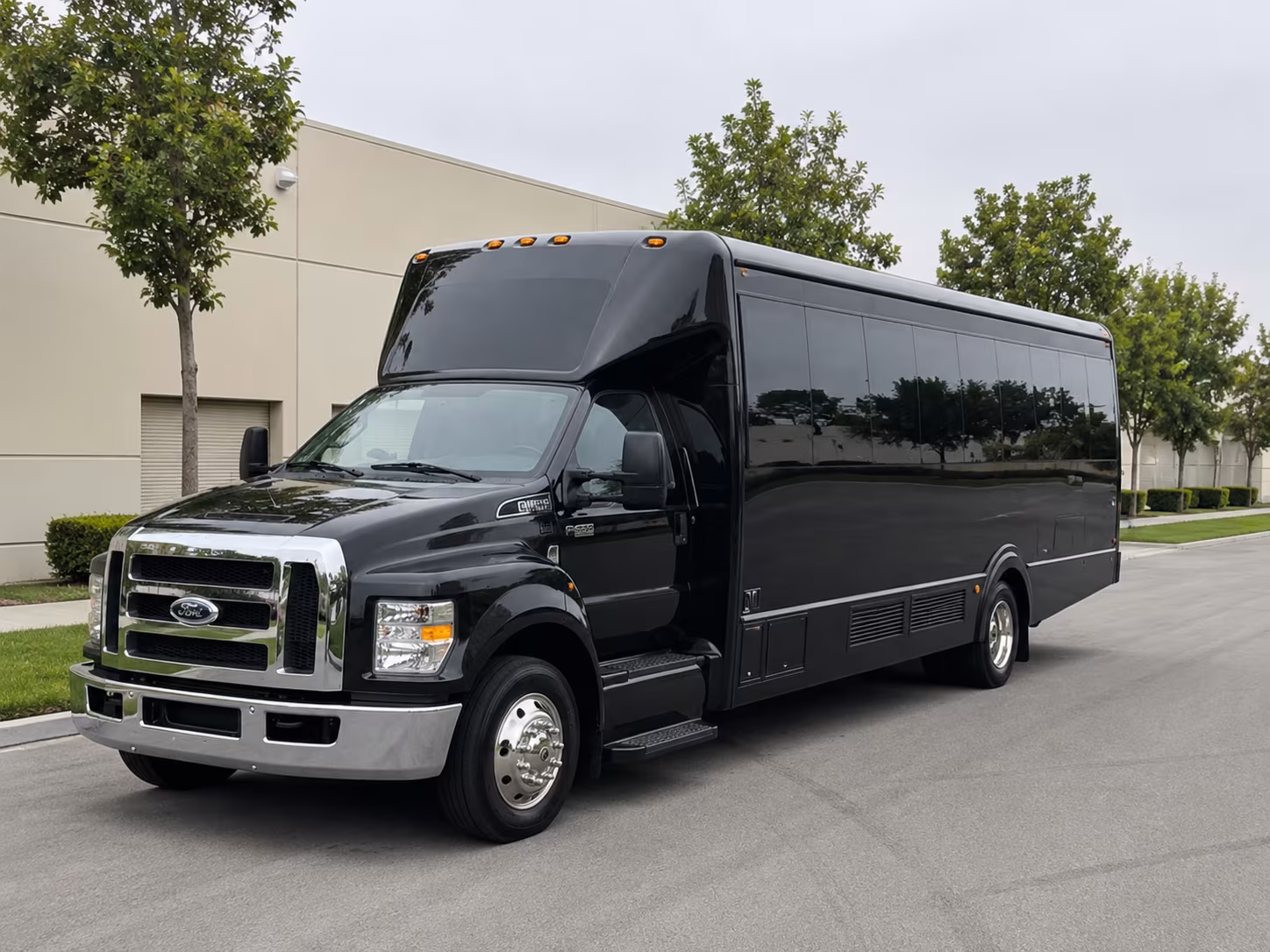 thanksgiving point lehi party bus rental